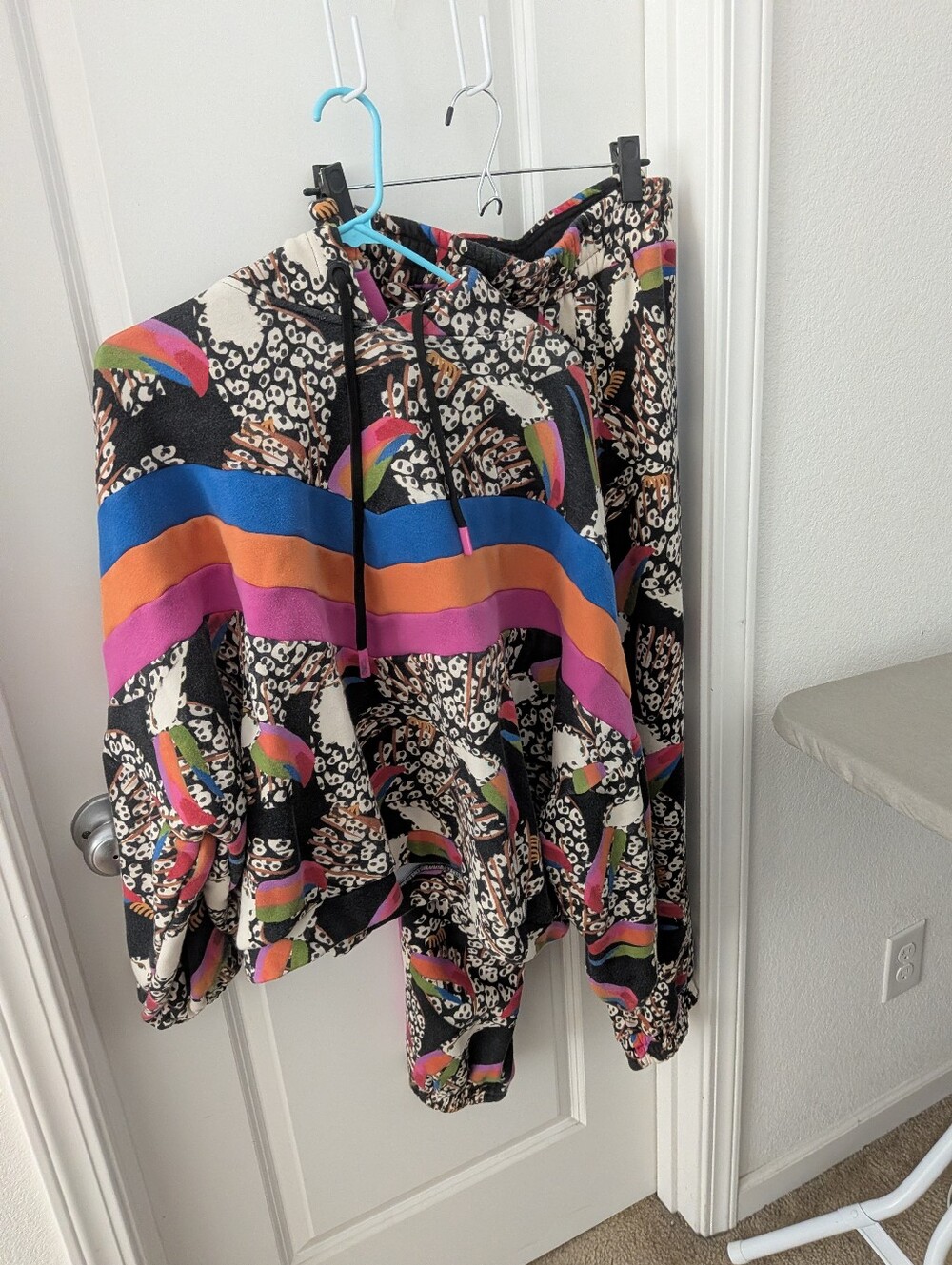 Farm Rio Women’s Colorblock, Toucan and Animal Print Sweatsuit
